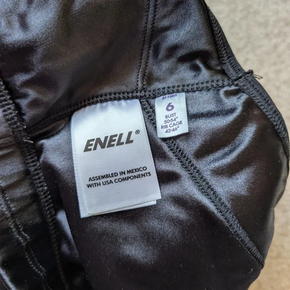 Enell racerback size 6 - Picture 3 of 3
